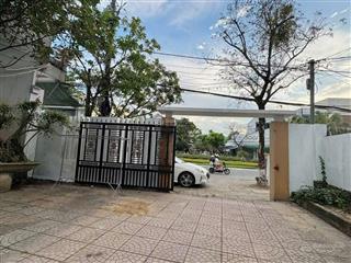 Nhà mặt tiền hùng vương  tp tam kỳ vị trí đắc địa giá thị trường 20 tỷ, tôi bán 15.5 tỷ dt 461m2