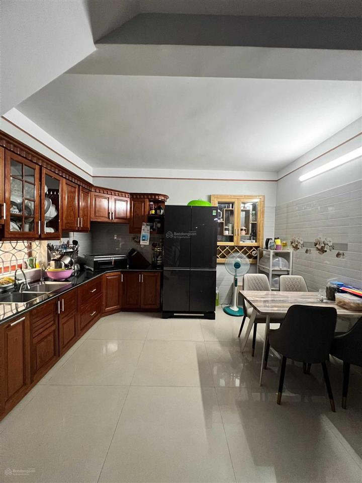 Bán nhà phố phụng pháp trung tâm văn cao, 2 mặt ngõ thoáng mát