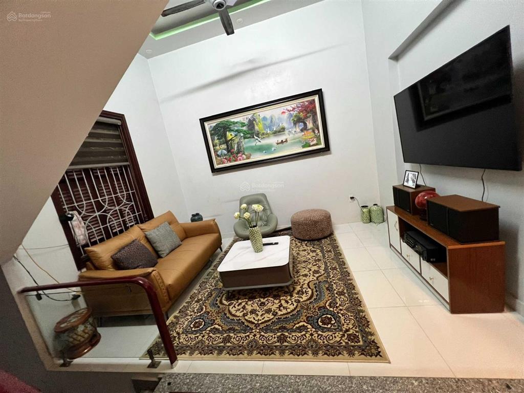 Bán nhà phố phụng pháp trung tâm văn cao, 2 mặt ngõ thoáng mát