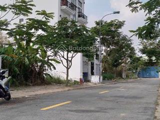 Cắt lỗ 400 triệu còn 2,4 tỷ bán để thu hồi vốn lô đất kdc nam sài gòn (khu công nghiệp long hậu)