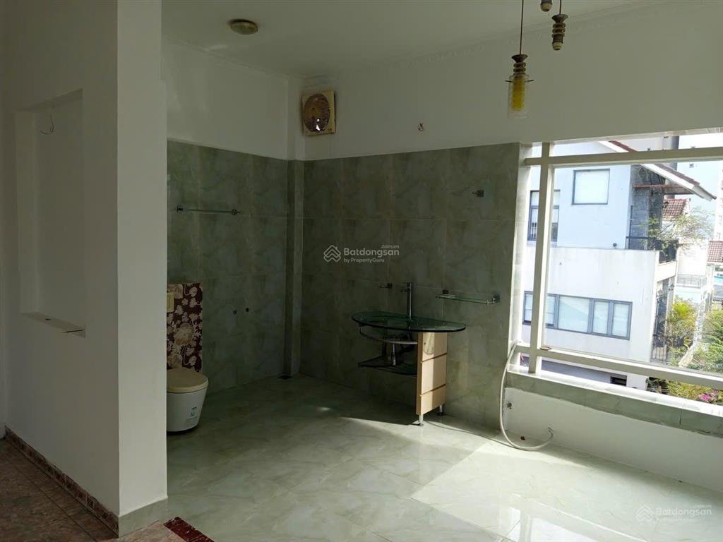 Bán & cho thuê căn góc 2 mặt tiền nguyễn duy trinh  bình trưng,quận 2
(3 sổ liền nhau 395m  99tỷ)