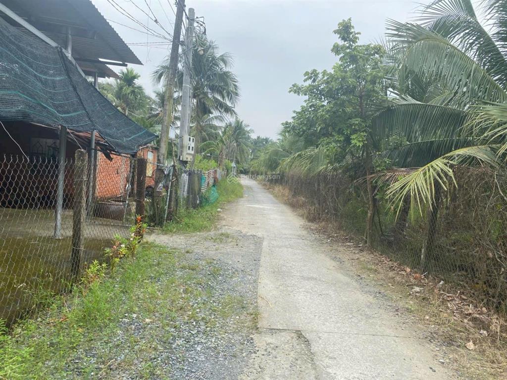 Bán đất lô góc 2 mặt tiền 7.800m đh173  xã sơn hoà  châu thành  bến tre gần cầu rạch miễu 2