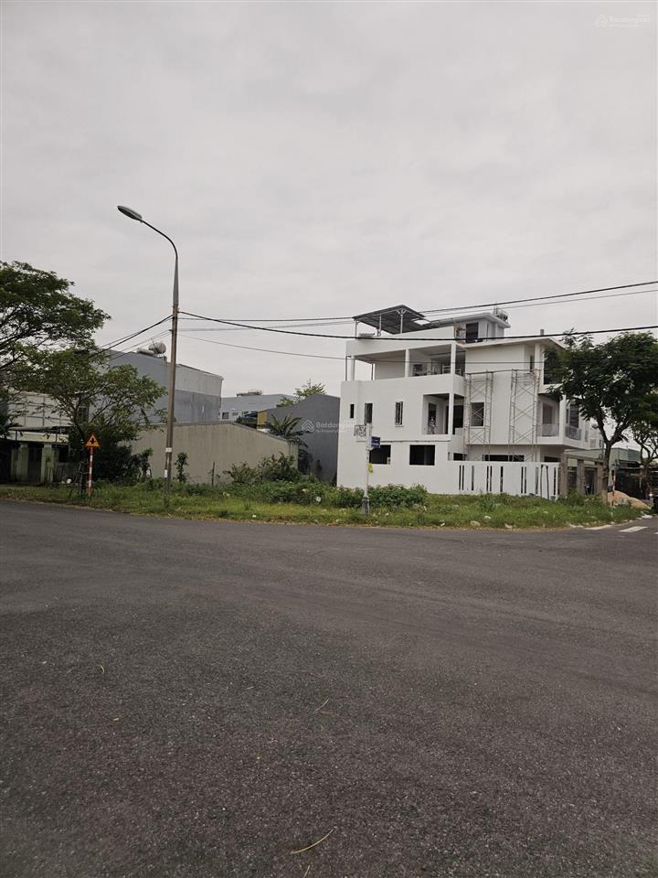 Bán lô góc võ văn đồng + bùi quốc khái kdc tân trà