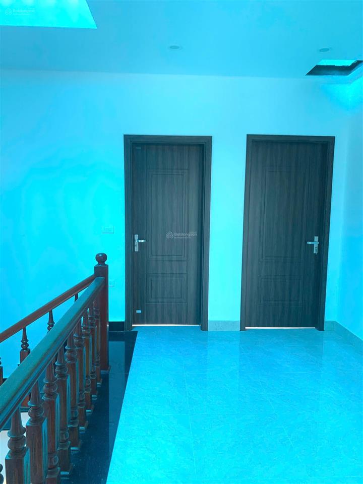 Bán nhà mặt đường 353  phạm văn đồng. ngay chân cầu rào 2, 190m2, 3 tầng, mặt tiền 7,5m. sổ hồng