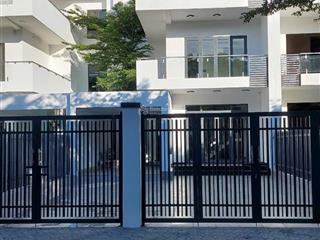 Cho thuê căn biệt thự liền kề khu dân cư la maison cần giờ. dt 260m2 1 trệt 2 lầu giá 26tr/th