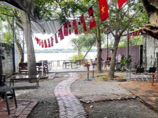 Mặt tiền view hồ bà tô cực xịn, có 102