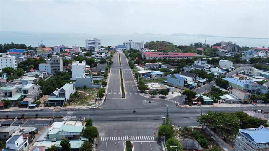 Giá siêu rẻ tại biển cần bán đất trung tâm du lịch long hải mặt tiền đường nhựa rộng 40m