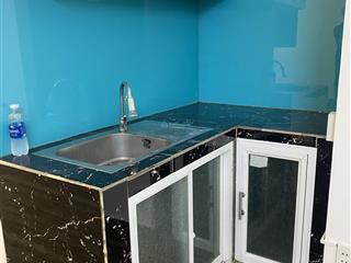 Cần cho thuê nhà nguyên căn hẻm hơn 4m nguyễn trãi, quận 1