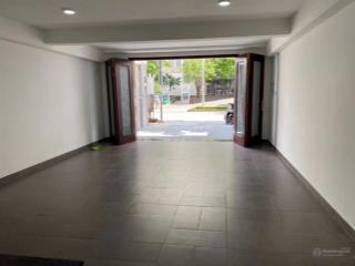 Cho thuê mặt bằng mặt tiền đường lê thạch, phường 12, quận 4