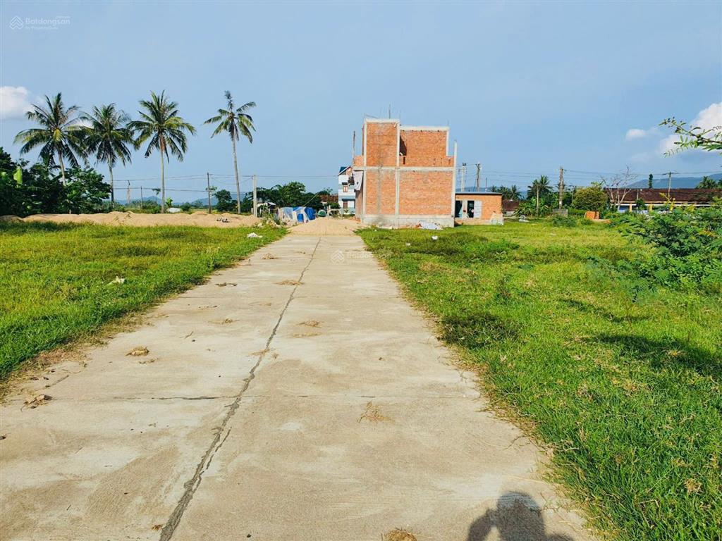 Đất tái định cư 156,5m2 tây hòa. ngay ngã 3 xuân mỹ, sát cạnh nhà văn hóa. chỉ 590tr/lô