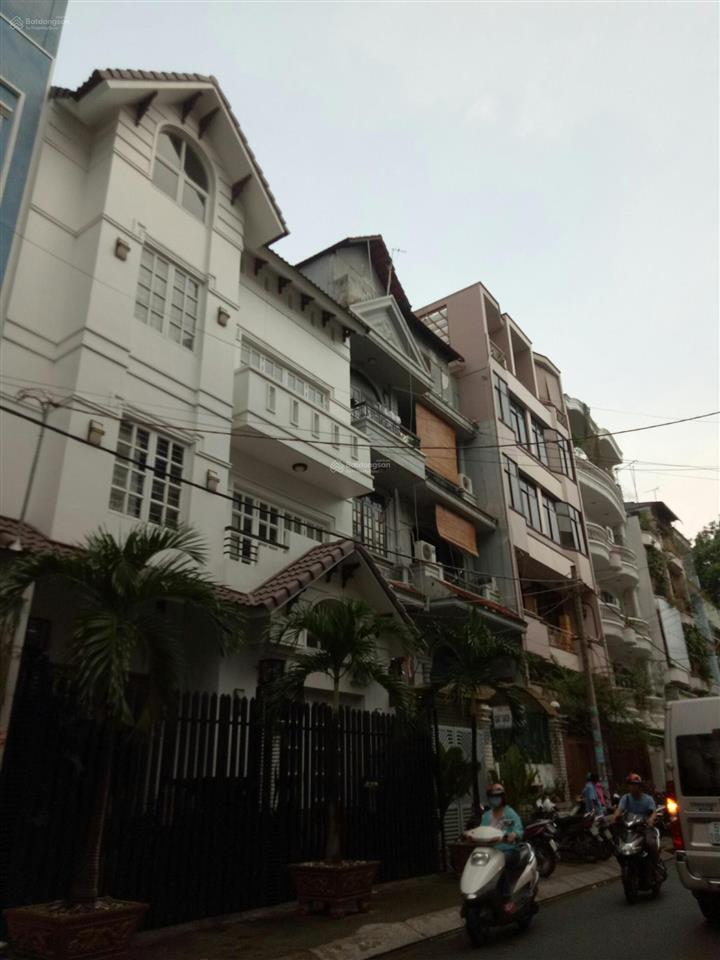Bán gấp nhà hxh trần bình trọng q5 dt 10 x20m giá chỉ 32 tỷ p. chợ quán