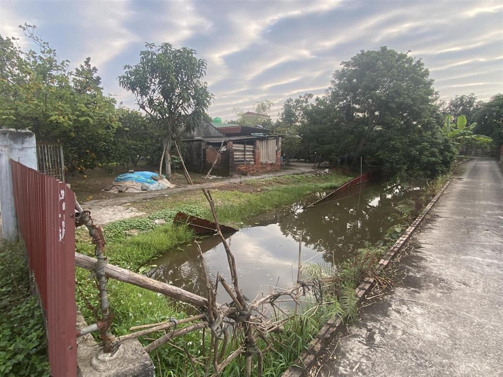 Lô góc 2 mặt đường 2 oto tránh nhau ngay trung tâm đông tảo, hưng yên