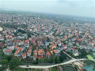 Cần bán 2 phòng ngủ oasis rẻ nhất ecopark 2.72 tỷ.  e ánh 0917 894 *** xem nhà ạ