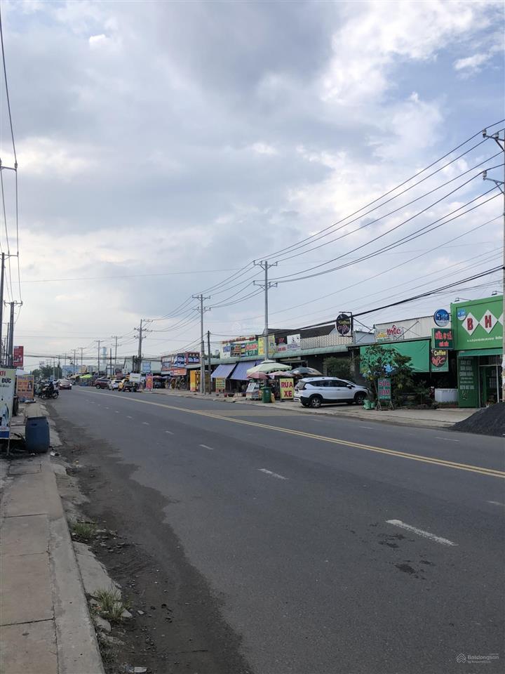 Bán đất 200m2 vùng ven sài gòn, giá 18 triệu giảm còn 15 triệu, hỗ trợ ký 3 bên