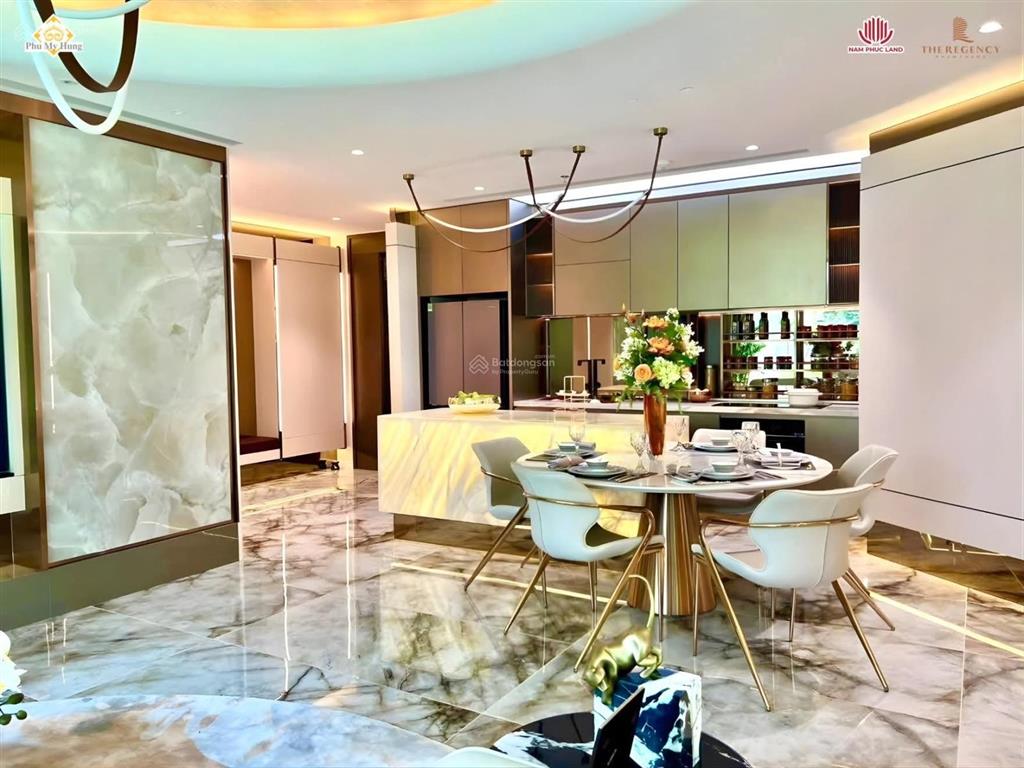 Chỉ thanh toán 4 tỷ là sở hữu the regency hồ bán nguyệt phú mỹ hưng