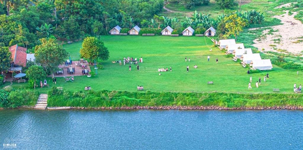800m2 có hơn 300m2 đất ở ven sông thuộc thôn trường định  hoà liên giá chỉ 7.4 tỷ 0905 556 ***