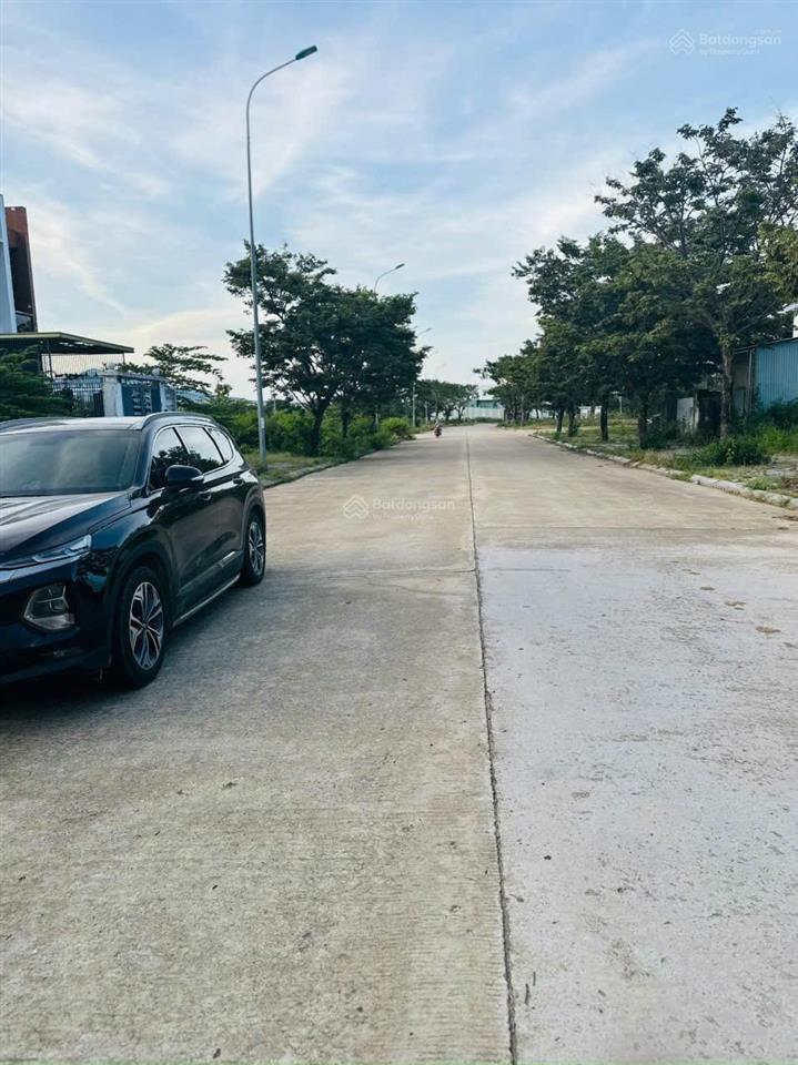 Cần bán đường 10.5m khu đô thị golden hills hoà hiệp liên chiểu  đà nẵng, giá 4.05 tỷ/125m2