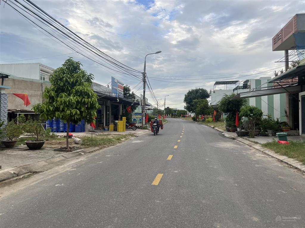 Cần bán dãy trọ 6 phòng kiên cố đường 5.5m hoà liên 4, dt 150m2, giá 3.7 tỷ siêu rẻ thu nhập tốt