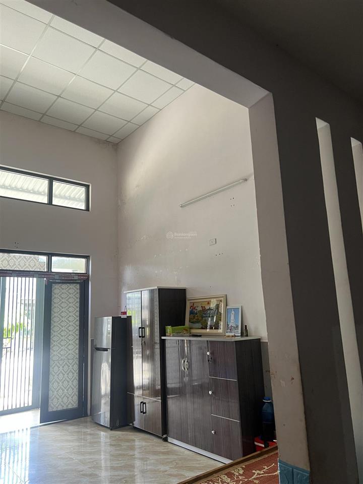 Cần bán dãy trọ 6 phòng kiên cố đường 5.5m hoà liên 4, dt 150m2, giá 3.7 tỷ siêu rẻ thu nhập tốt