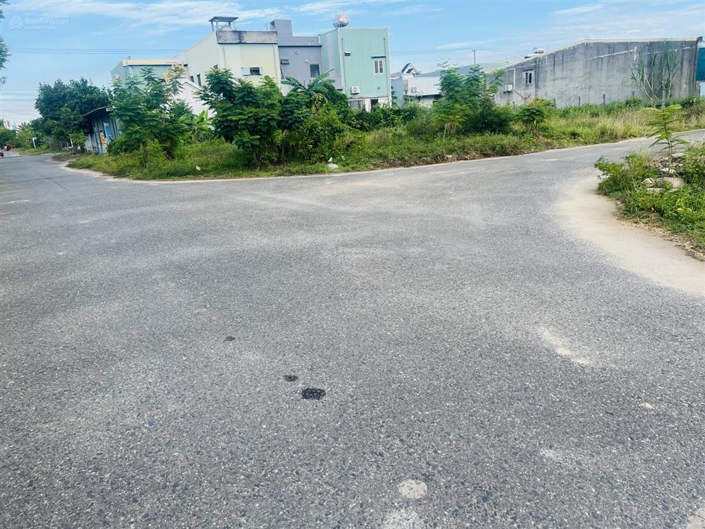 Lô góc đẹp tái định cư hoà liên 2, giá chỉ 5.5 tỷ p. liên chiểu mới 38 b2.2 dt 225m2