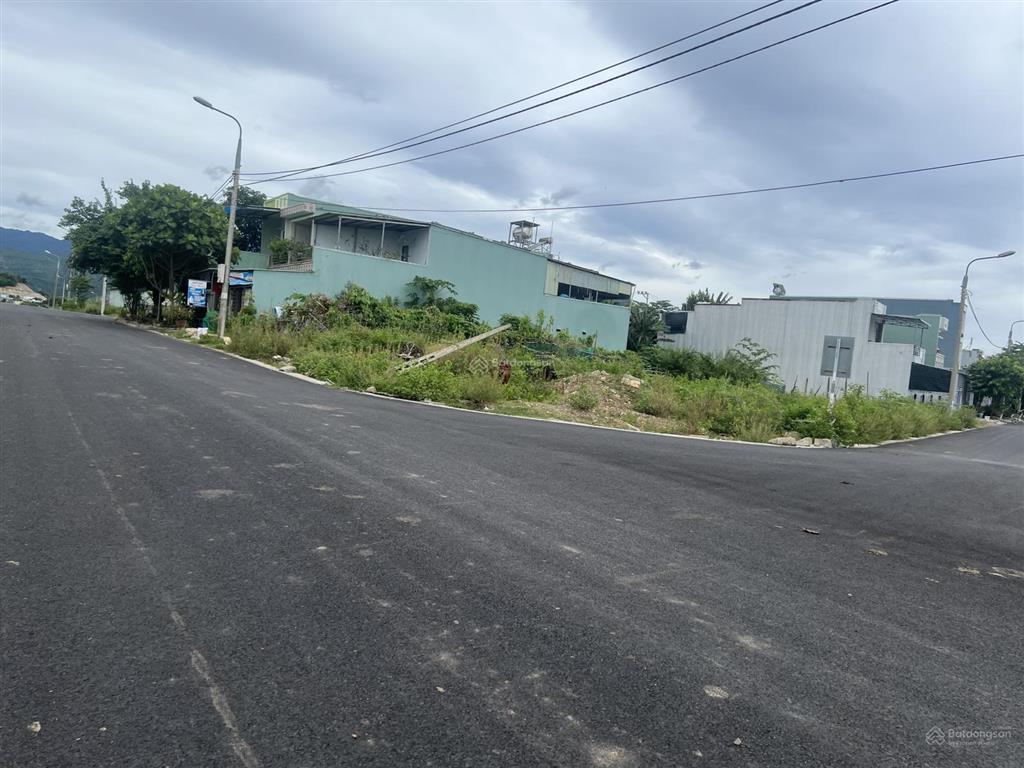 Bán lô góc vip hoà liên 4, liên chiểu, đà nẵng, 390m2 view sông, giá 9 tỷ.  0905 556 ***