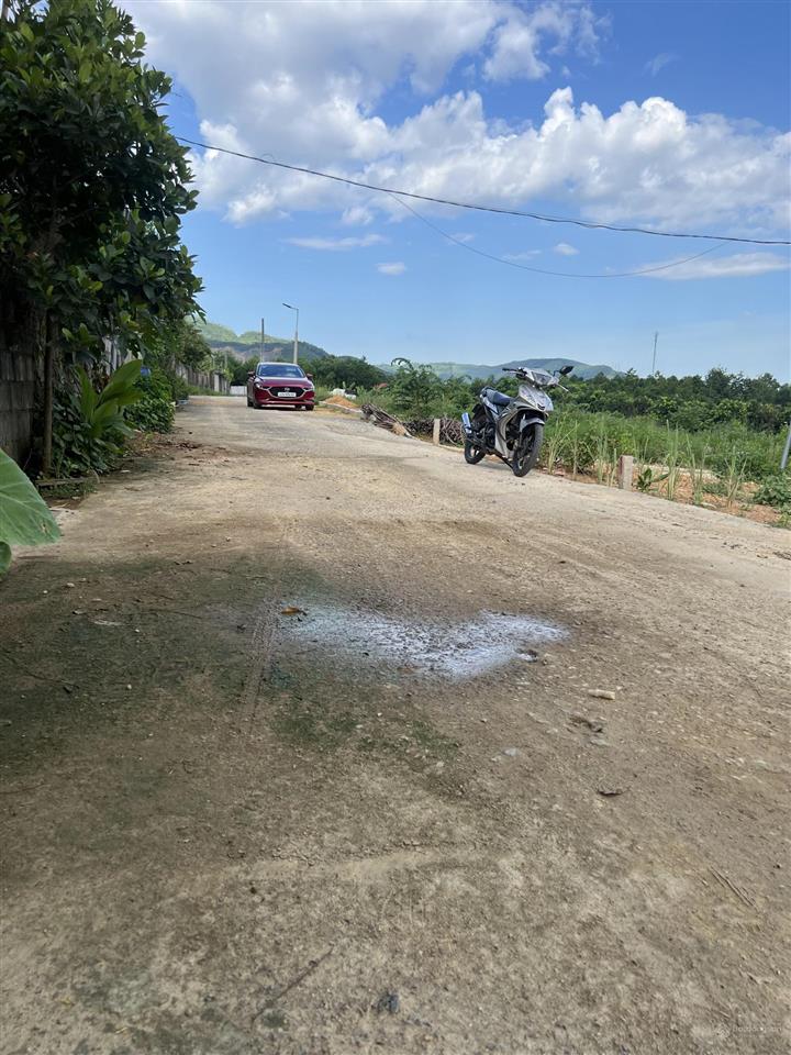 Cần bán 205m2, 1.65 tỷ không thương lượng thôn xuân phú  hòa sơn  p. hòa khánh siêu rẻ  đẹp ô tô