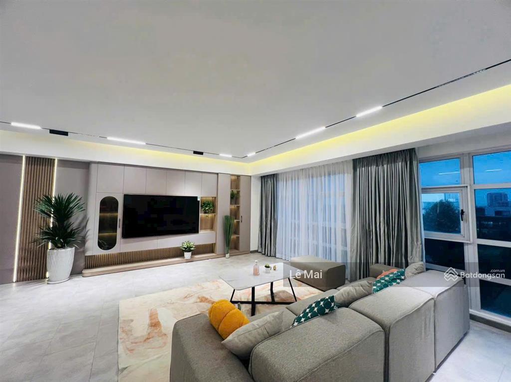 Bán căn hộ happy valley quận 7, 135m2, view sân golf. có ô xe. giá 9 tỷ. 0909 752 ***