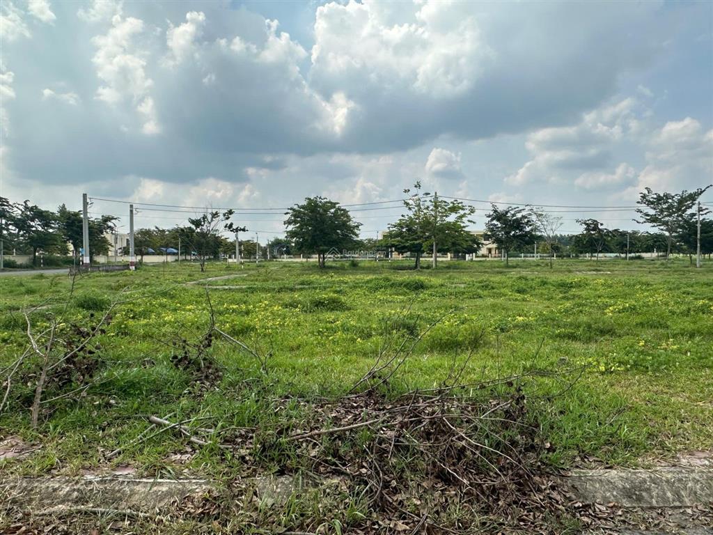 Tôi chính chủ cần bán lô đất 80m2 thuộc kdc đức phát  3 giá 780tr   0911 133 ***