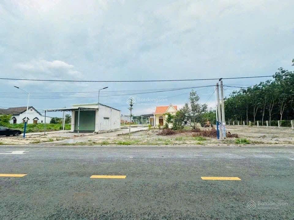 Chính chủ cắt lỗ 500tr bán nhanh lô đất 191m2 mặt tiền đường cao bá quát 16m  0911 133 ***