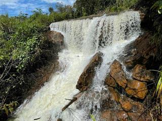 Thác suối đá 4,5 sào giá rẻ gần sát trung tâm gia nghĩa