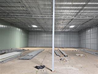 Cho thuê kho, xưởng 450m2 giá 30tr/th, đ. lê trọng tấn