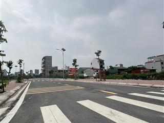 Bán đất tại đồng sậy, đan phượng, hà nội, 90 triệu / m2, 85 m2,đường 8m. hàng hiếm không lỗi lầm