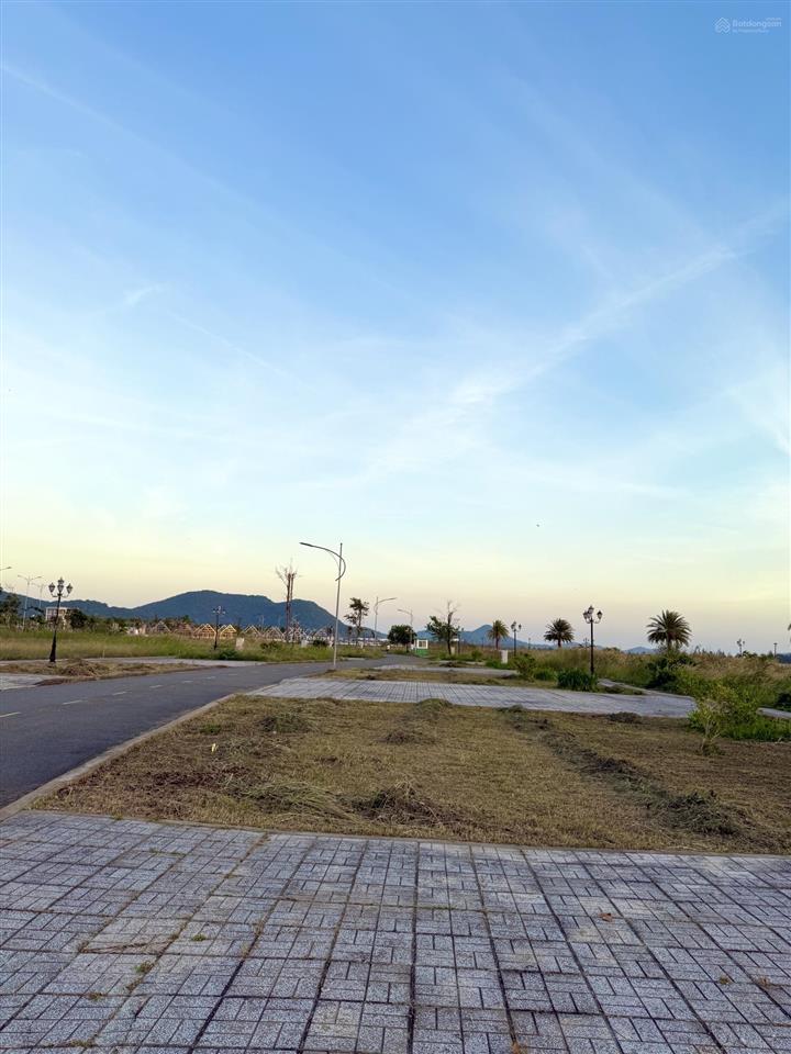 Đất nền giá cực tốt từ chủ đầu tư, trả góp 24 tháng, sổ hồng sẵn  0898 808 ***