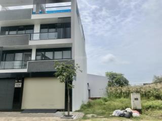 Hạ giá 2 nền 80m2 (5x16)  105m2 (6x17,5) chấp nhận lỗ bán nhanh kdc tân đô long an có hồ sinh thái