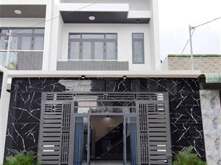 Bán nhà tân vĩnh hiệp, tân uyên bình dương gần chợ tân phước khánh 3 phòng ngủ full thổ cư nội thất