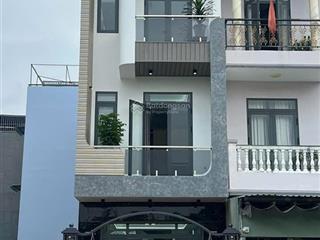 Bán nhà mặt tiền đường nhựa thông buôn bán 3 lầu có thang máy