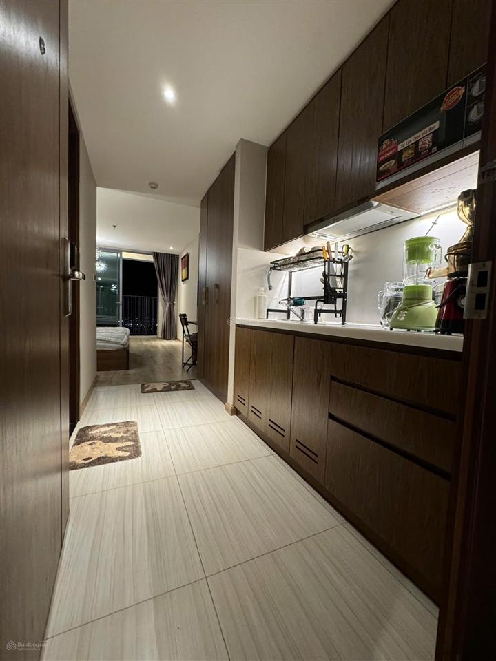 Bán căn view phố có máy giặt giá 1,9 tỷ  0901 383 ***
