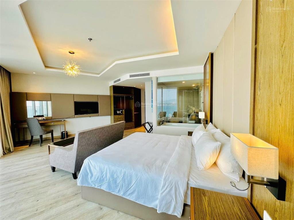 Bán căn xéo biển giá 2.6 tỷ ban công rộng, căn 57m2 giá 3.550 tỷ view biển, phố 1.780 tỷ