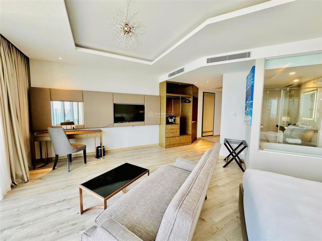 Bán căn xéo biển giá 2.6 tỷ ban công rộng, căn 57m2 giá 3.550 tỷ view biển, phố 1.780 tỷ