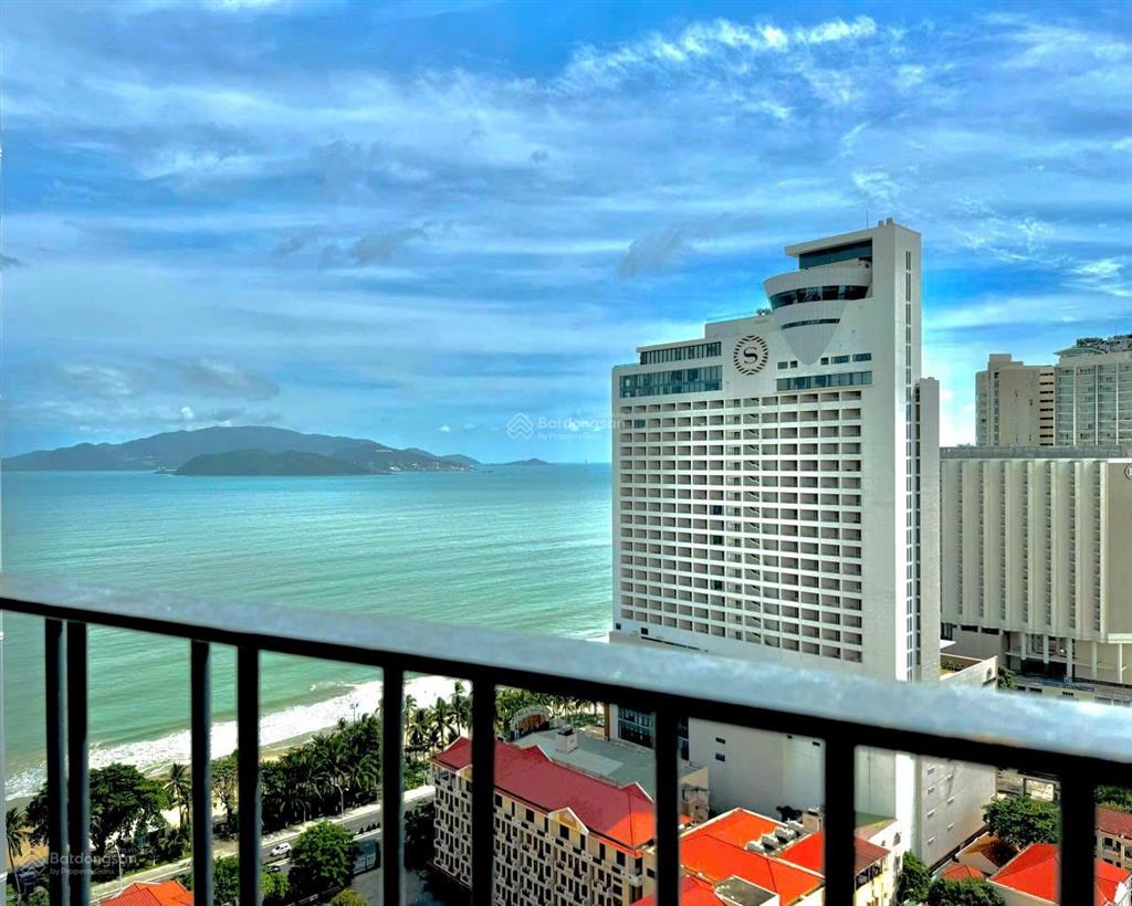 Bán căn view hồ bơi rẻ nhất giá 4.150 tỷ, căn view biển hướng đông bắc đẹp giá 4.95tỷ 0901 383 ***