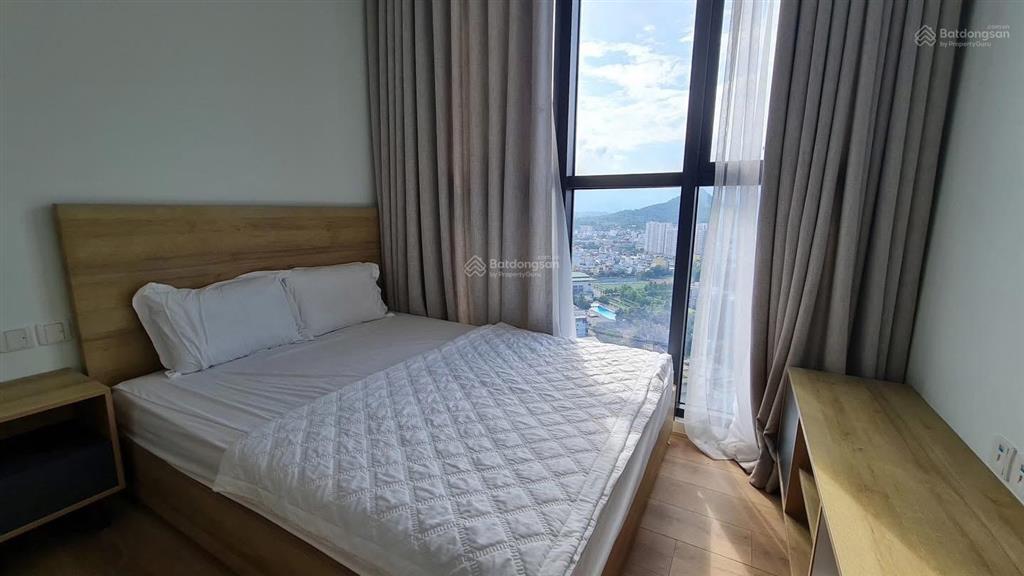 Bán căn 2 phòng ngủ view biển, giá 3.7 tỷ, 0901 383 ***