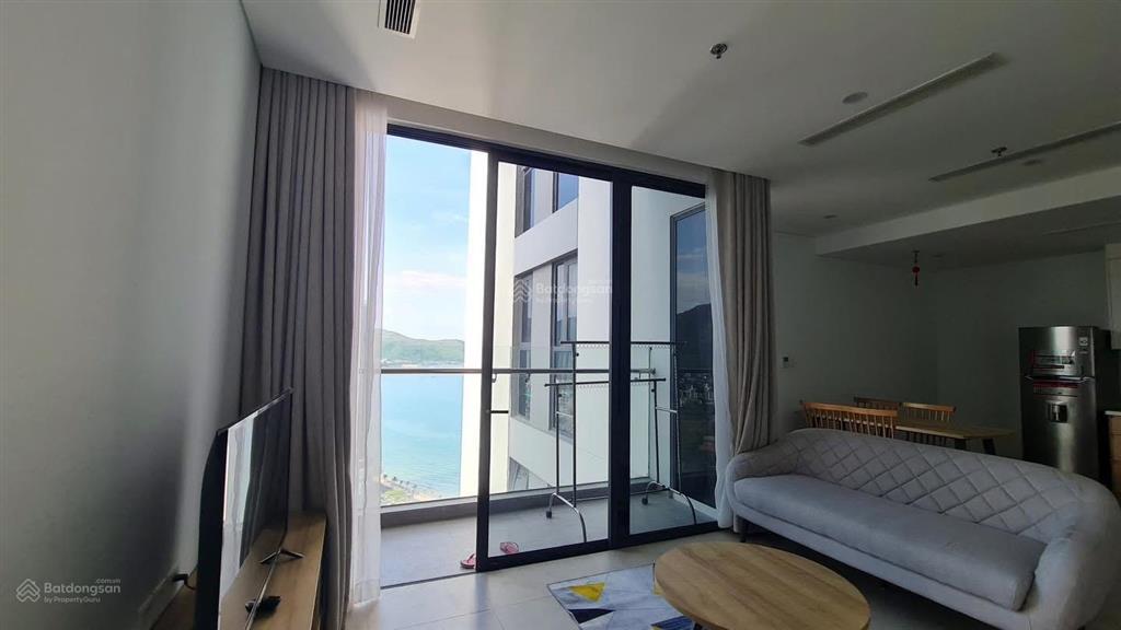 Bán căn 2 phòng ngủ view biển, giá 3.7 tỷ, 0901 383 ***