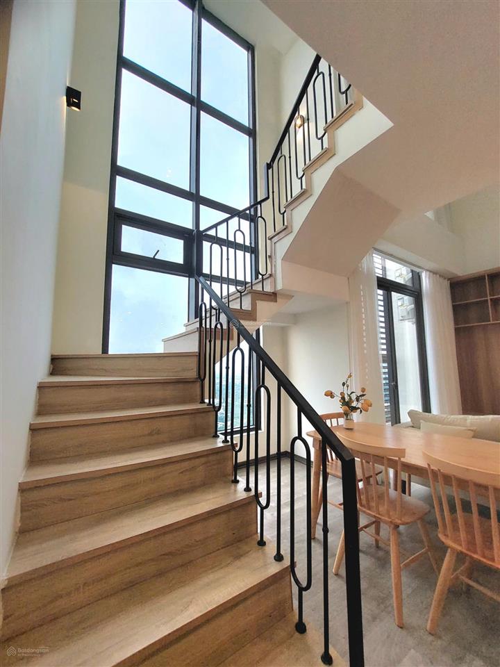 Mời thuê căn duplex 2 tầng. 18 triệu/th, 140m2, 3pn, 3wc