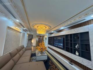 Bán gấp nhà ô tô, kinh doanh, phân lô phố đỗ quang  cầu giấy. dt 60m2, mt 5m, giá 29 tỷ