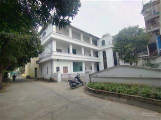 Cho thuê nhà mp cầu diễn làm văn phòng đông người, sử dụng 1500m2 nhà 3 tầng có sân 500m2 120tr