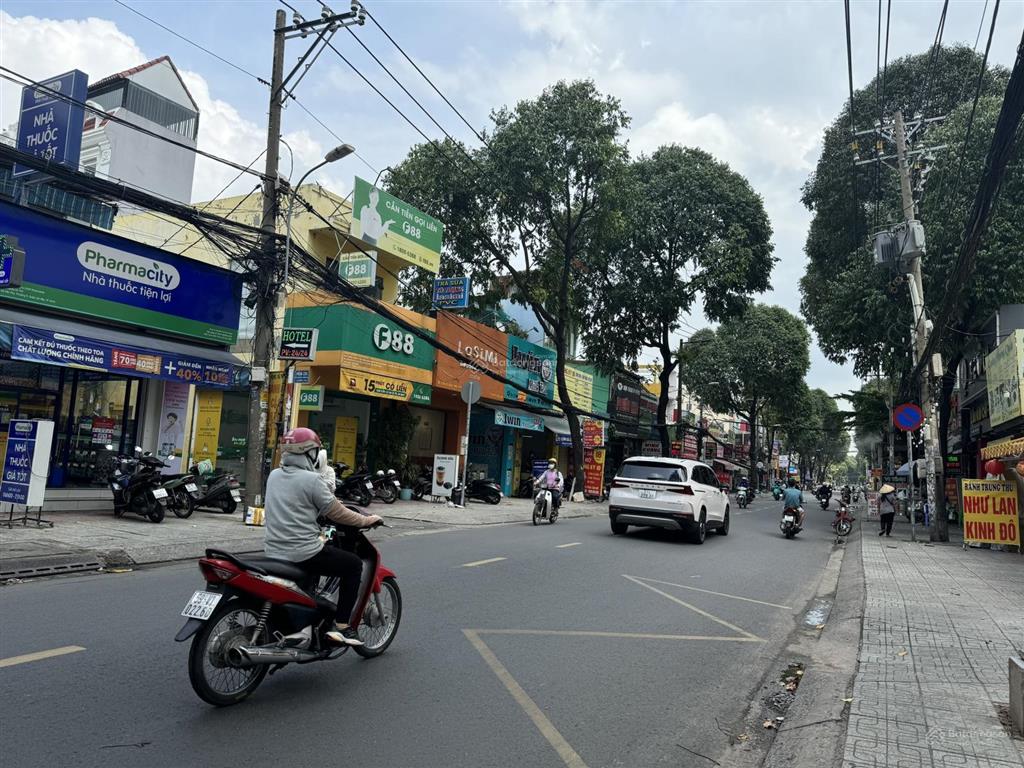 Mặt tiền lê văn thọ, dt 4x16m, nhà 4 tầng , dct 22tr/ tháng