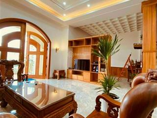 Siêu phẩm biệt thự quang trung, dt 8.9x29m, 5tầng + thang máy, sát siêu thị emart gần đường bờ kênh