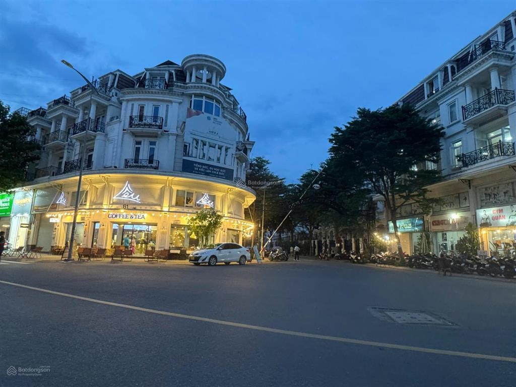 Căn góc 2 mặt tiền đường trần thị nghỉ siêu đẹp, view rộng, 5 tầng, dct 75tr/ tháng