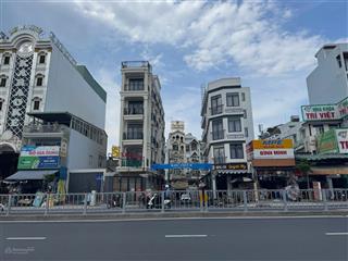 Mặt tiền dương quảng hàm ,dt 4x22m, 4 tầng, dct 30tr/ tháng, vị trí ngắm là mê