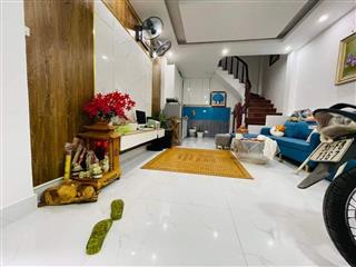 BÁN NHÀ PHÂN LÔ HOÀNG VĂN THÁI DT: 32M x 5 TẦNG Ô TÔ ĐỖ CỬA